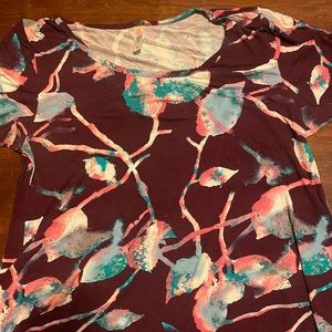 LulaRoe perfect T